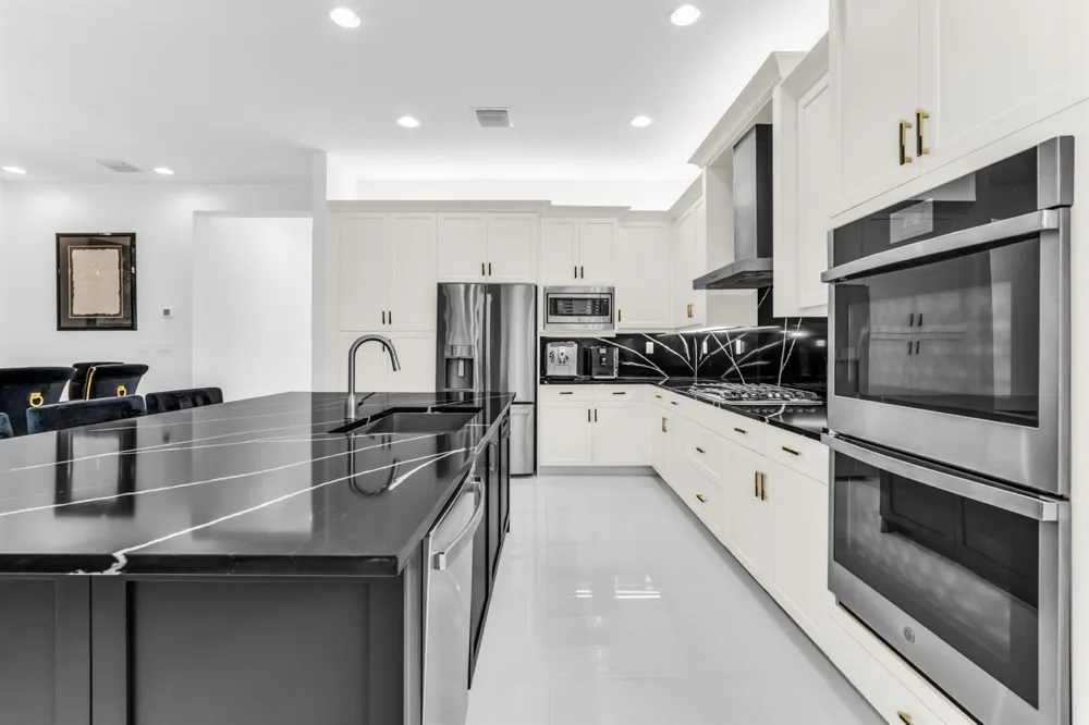 9285 MOUNTAIN PINE Grove Boynton Beach, FL 33473