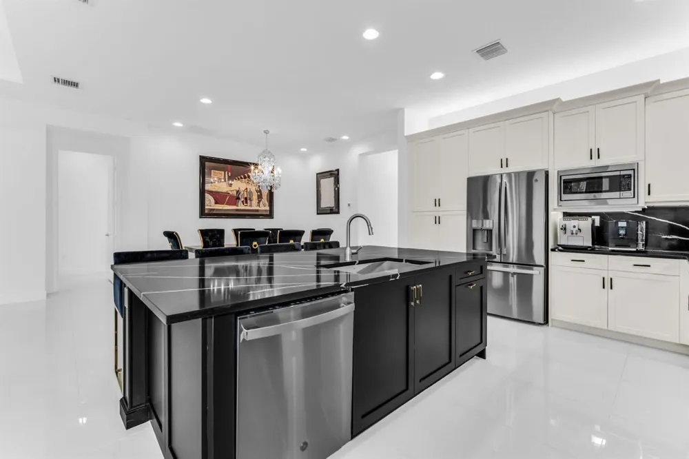 9285 MOUNTAIN PINE Grove Boynton Beach, FL 33473