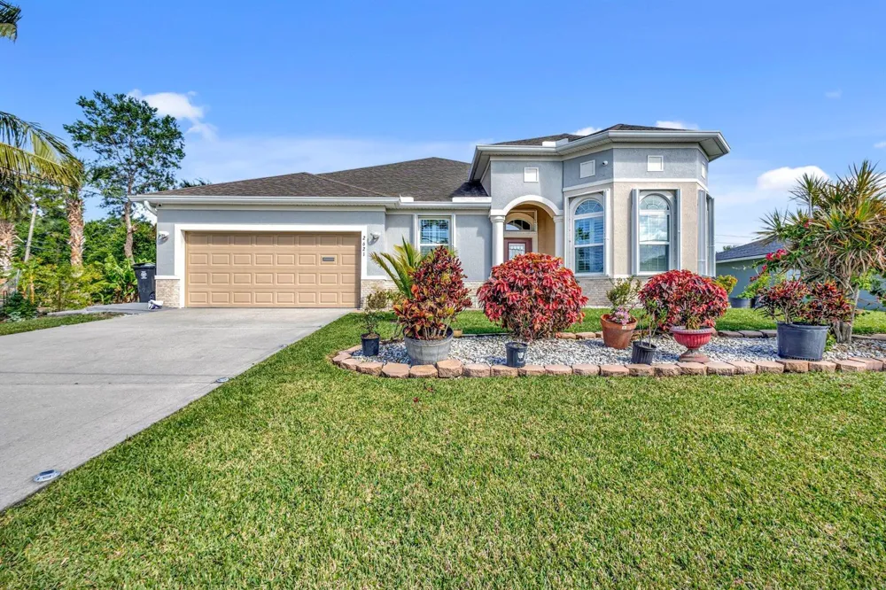2621 SW Feather Terrace Port St. Lucie, FL 34953