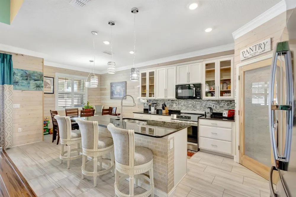 2621 SW Feather Terrace Port St. Lucie, FL 34953