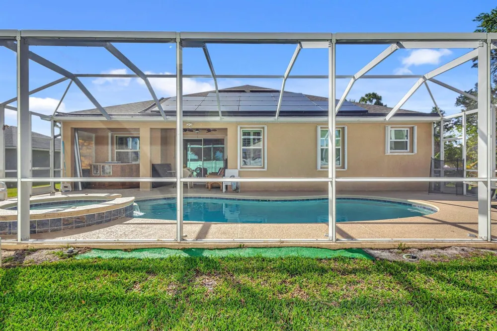 2621 SW Feather Terrace Port St. Lucie, FL 34953