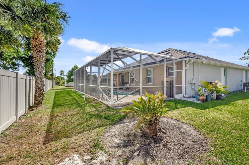 2621 SW Feather Terrace Port St. Lucie, FL 34953