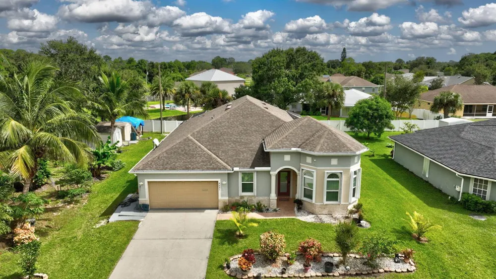 2621 SW Feather Terrace Port St. Lucie, FL 34953