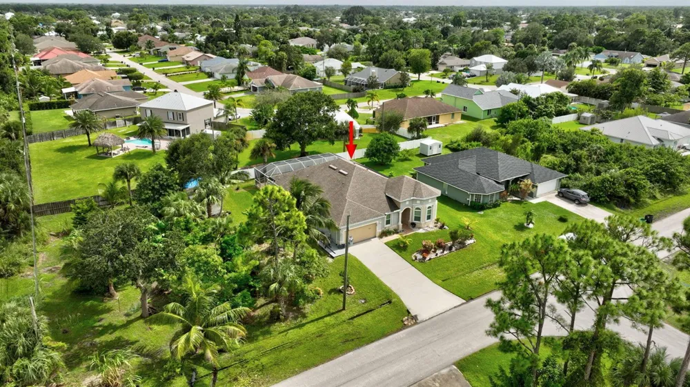 2621 SW Feather Terrace Port St. Lucie, FL 34953