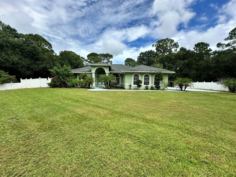 1964 JAYNELL STREET Fort Pierce, FL 34945