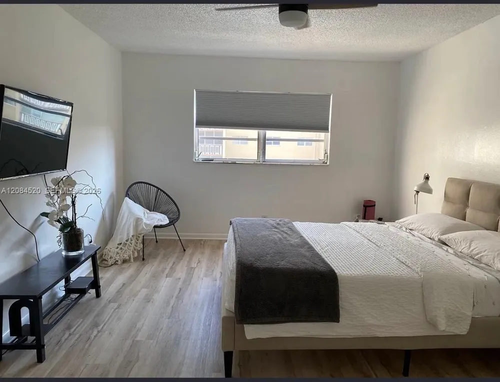 620 NE 12th Ave #504 Hallandale Beach, FL 33009