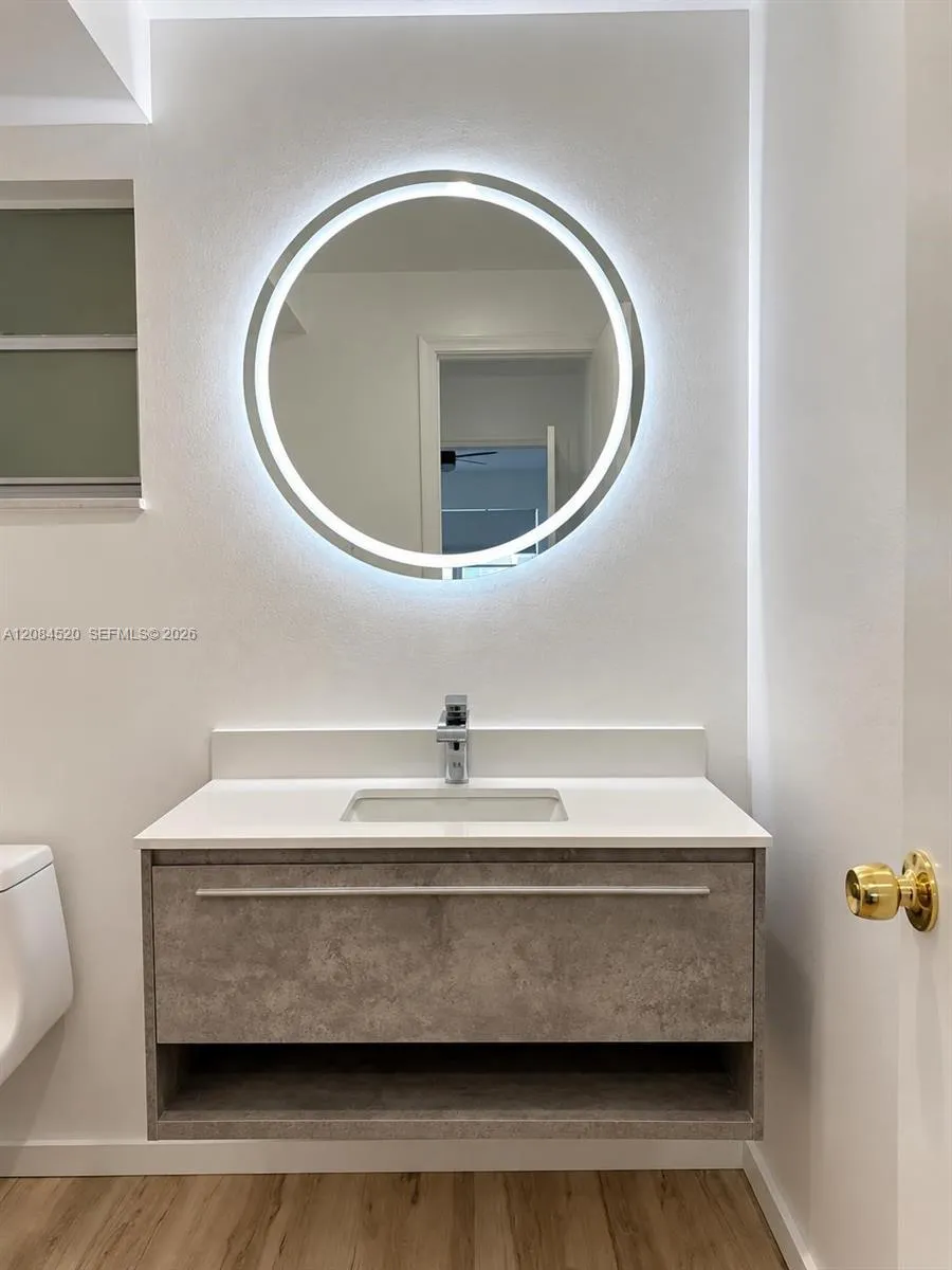 620 NE 12th Ave #504 Hallandale Beach, FL 33009