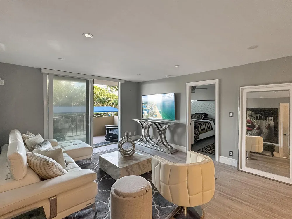 2000 S OCEAN BLVD # BOULEVARD #LF Lauderdale By The Sea, FL 33062