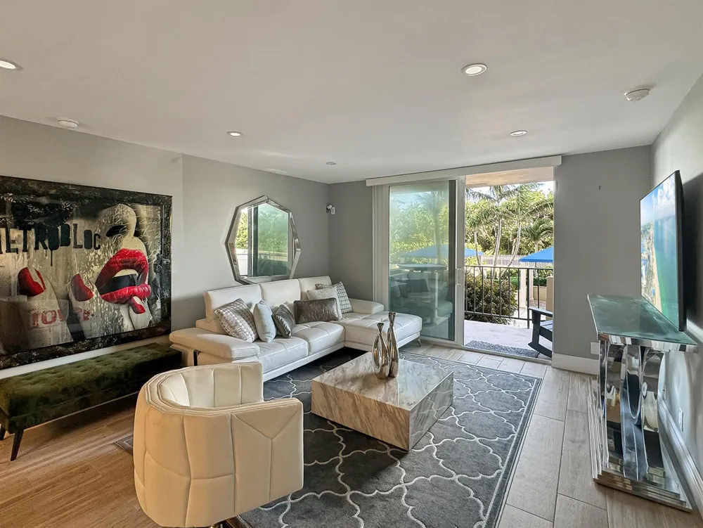 2000 S OCEAN BLVD # BOULEVARD #LF Lauderdale By The Sea, FL 33062