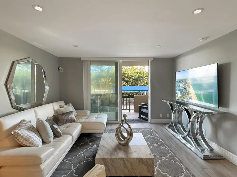 2000 S OCEAN BLVD # BOULEVARD #LF Lauderdale By The Sea, FL 33062