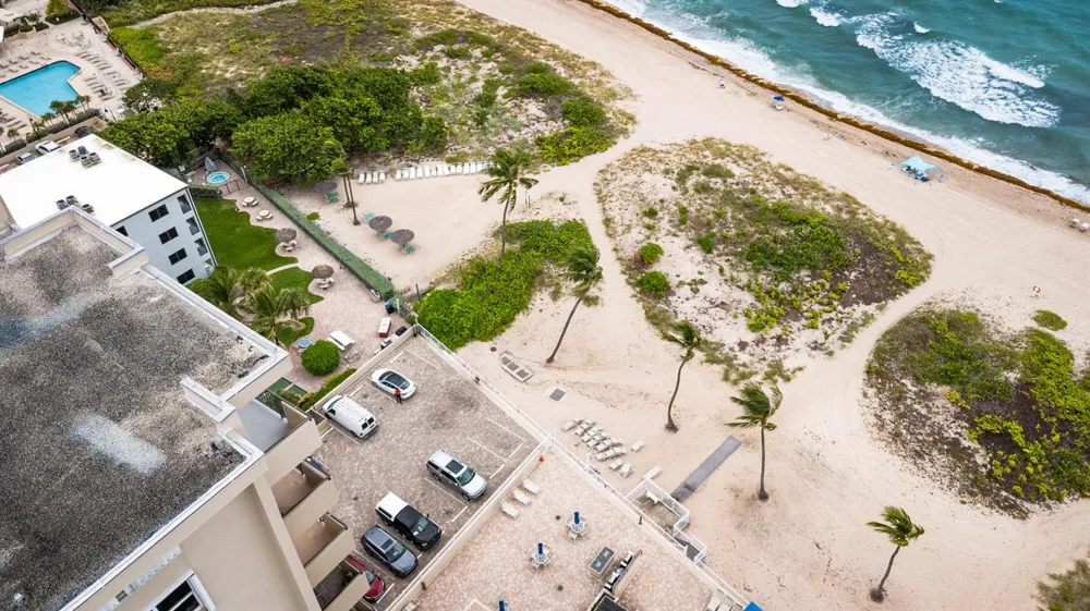 2000 S OCEAN BLVD # BOULEVARD #LF Lauderdale By The Sea, FL 33062
