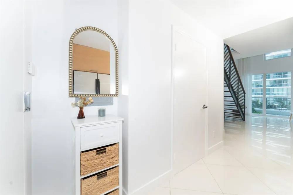 60 SW 13TH STREET #1418 Miami, FL 33130