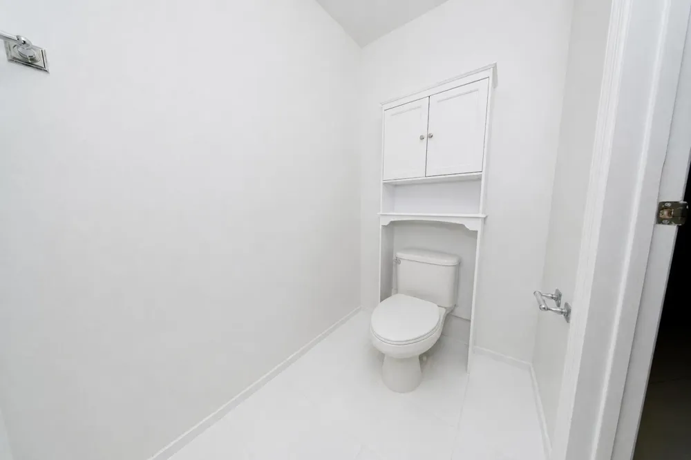 60 SW 13TH STREET #1418 Miami, FL 33130