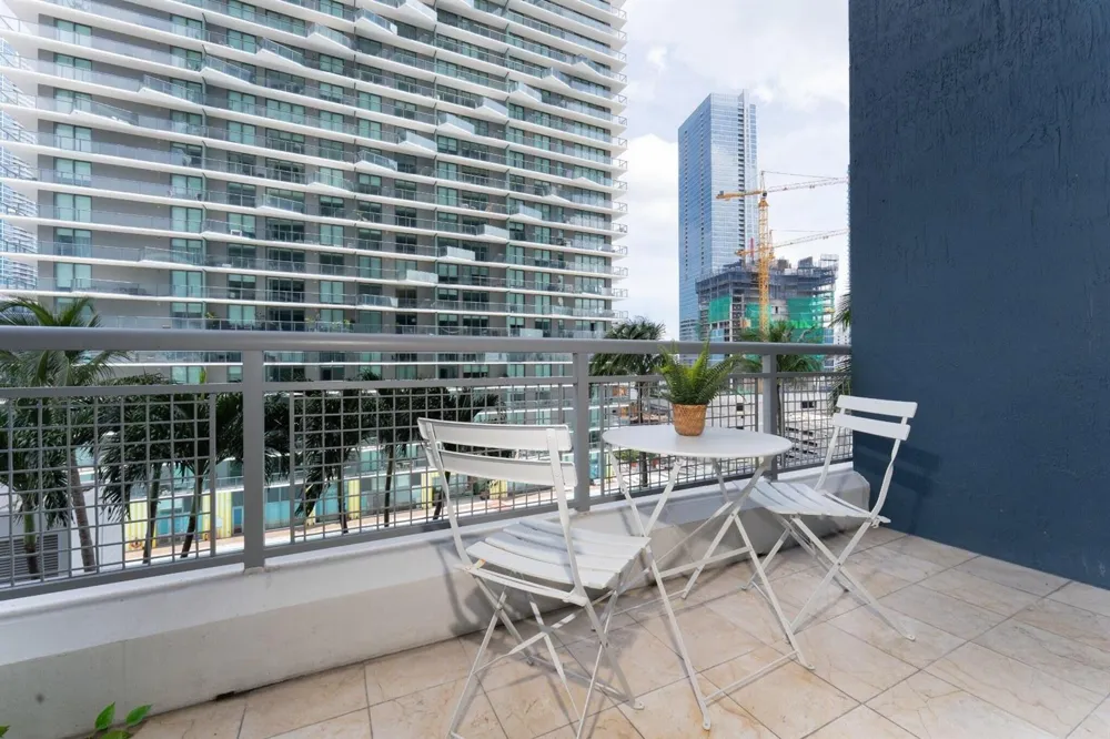 60 SW 13TH STREET #1418 Miami, FL 33130