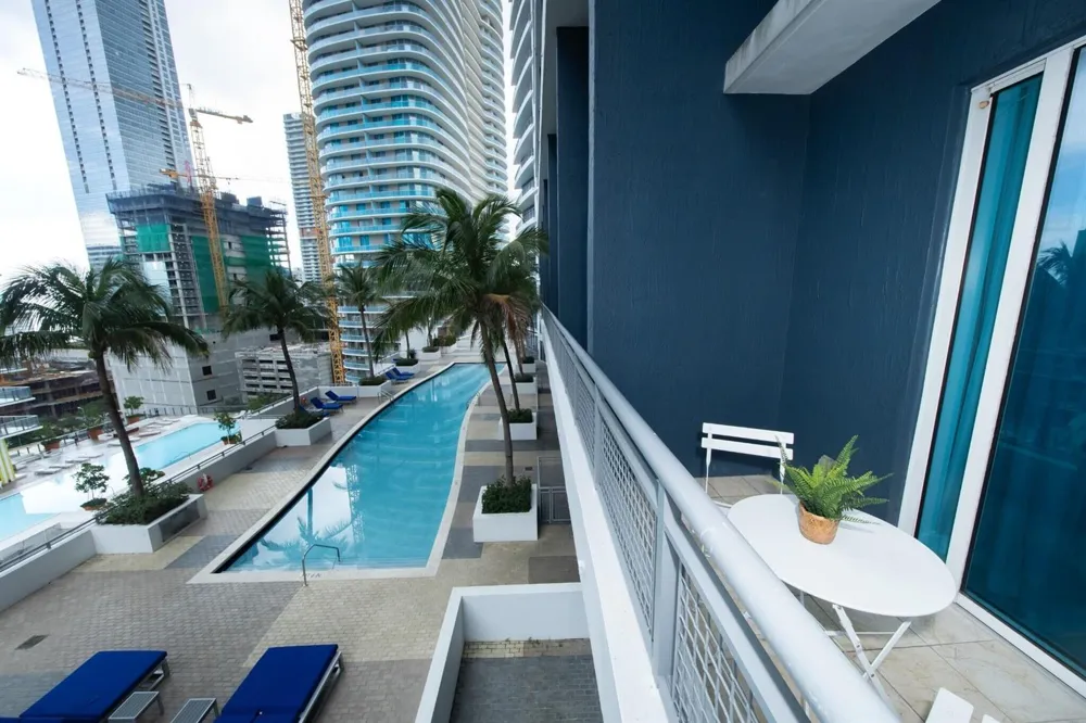 60 SW 13TH STREET #1418 Miami, FL 33130