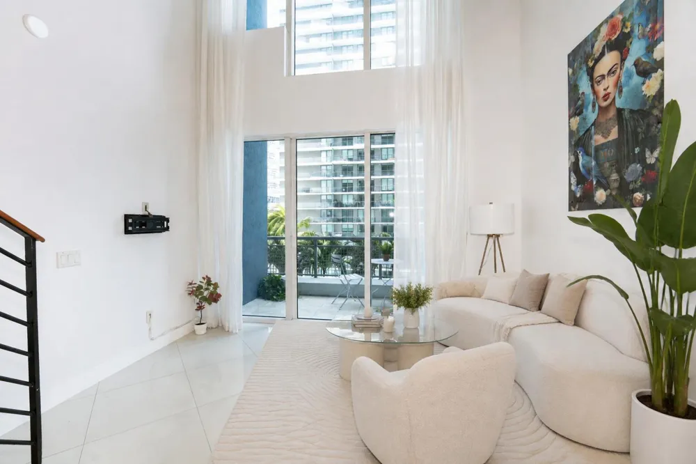 60 SW 13TH STREET #1418 Miami, FL 33130