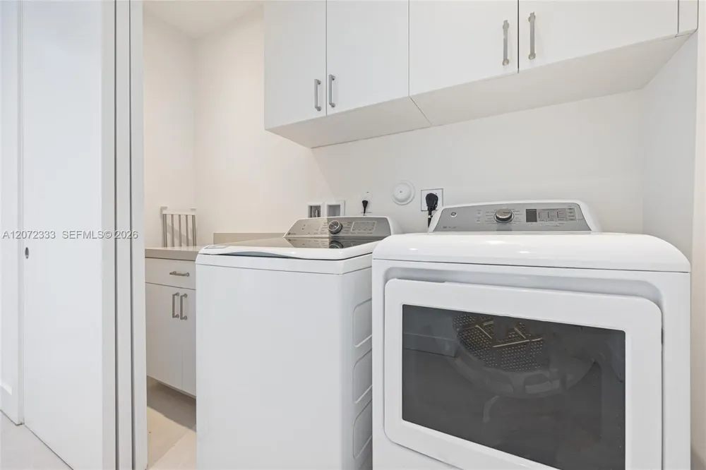 1620 SW 30th Ave Miami, FL 33145