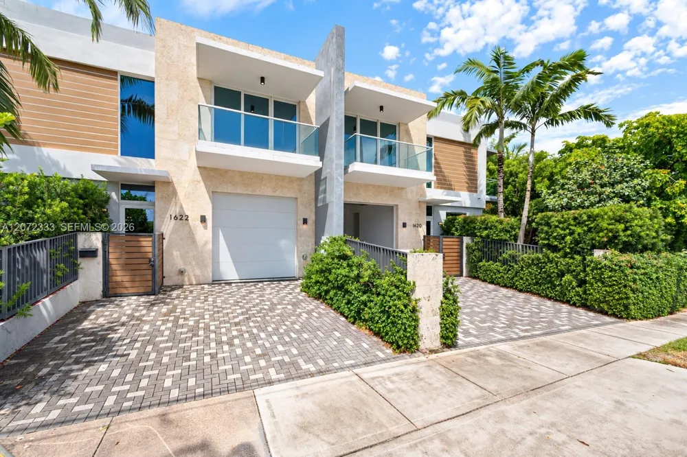 1620 SW 30th Ave Miami, FL 33145