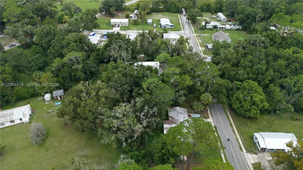 221 W PALMETTO ST Other City - In The State Of Florida, FL 32177