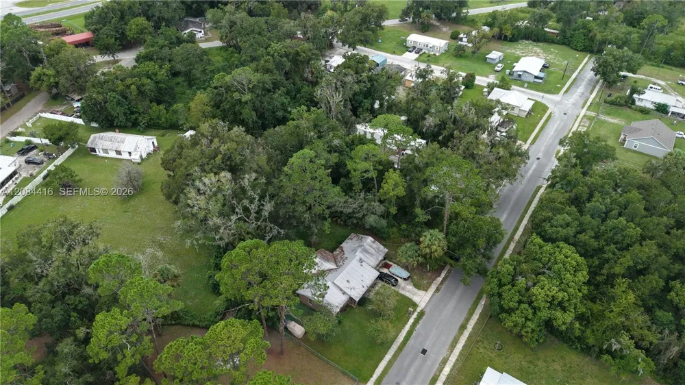 221 W PALMETTO ST Other City - In The State Of Florida, FL 32177