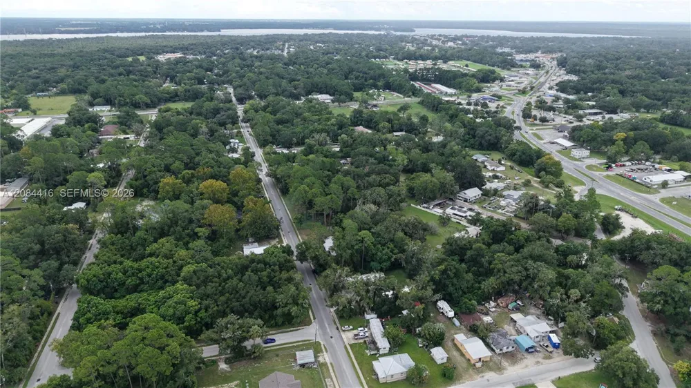 221 W PALMETTO ST Other City - In The State Of Florida, FL 32177