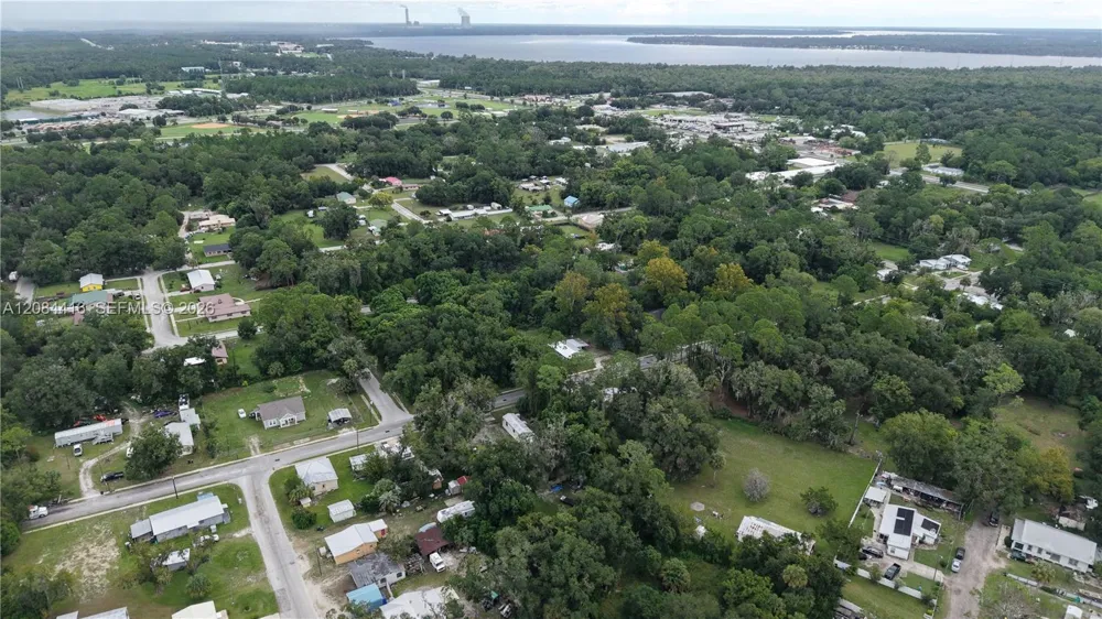 221 W PALMETTO ST Other City - In The State Of Florida, FL 32177