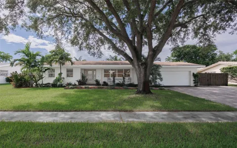 7460 NW 7th Ct