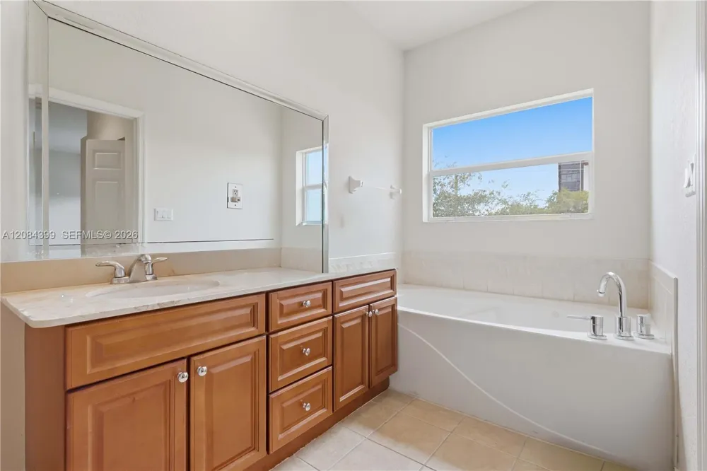 479 NE 1st St Pompano Beach, FL 33060