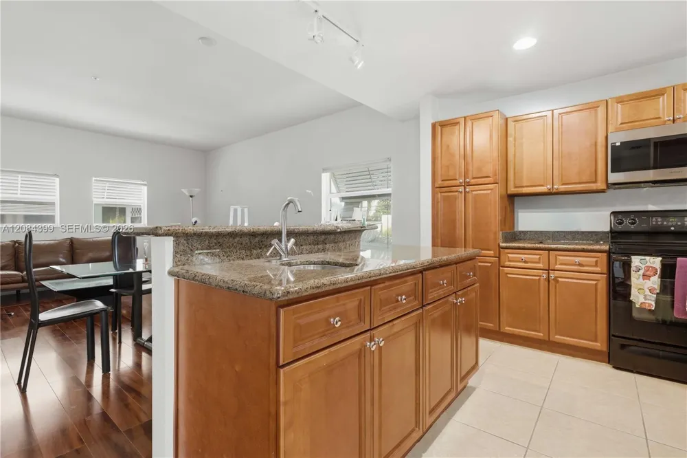 479 NE 1st St Pompano Beach, FL 33060