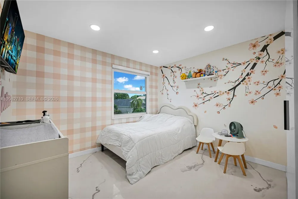 18038 SW 12th Ct Pembroke Pines, FL 33029