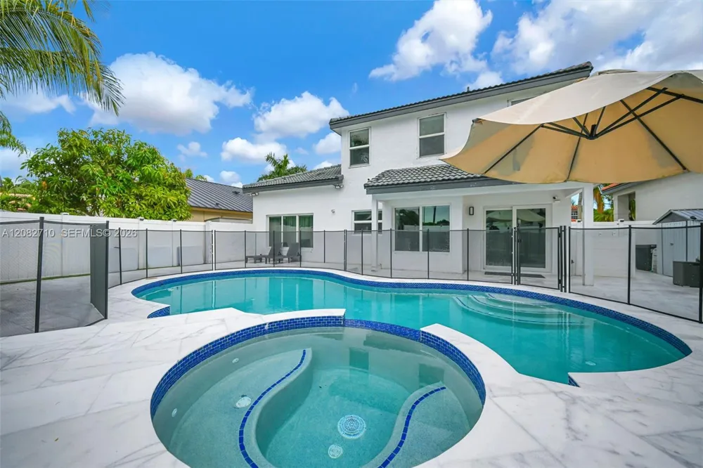 18038 SW 12th Ct Pembroke Pines, FL 33029