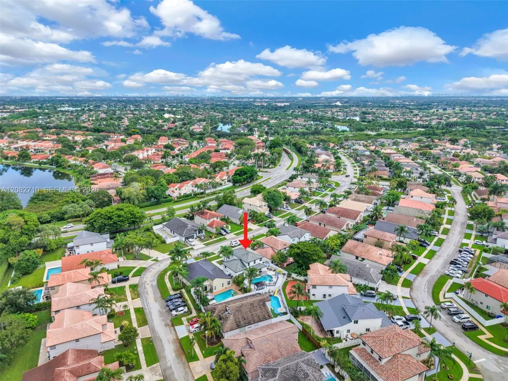18038 SW 12th Ct Pembroke Pines, FL 33029