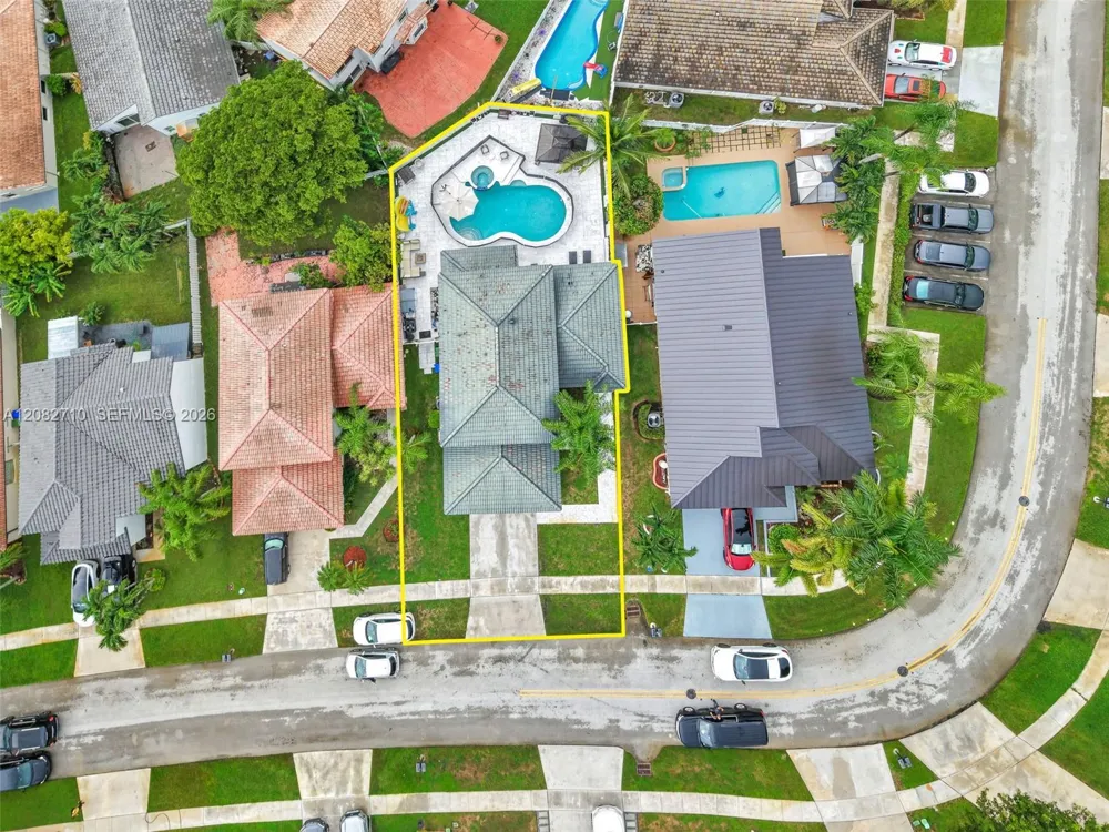 18038 SW 12th Ct Pembroke Pines, FL 33029
