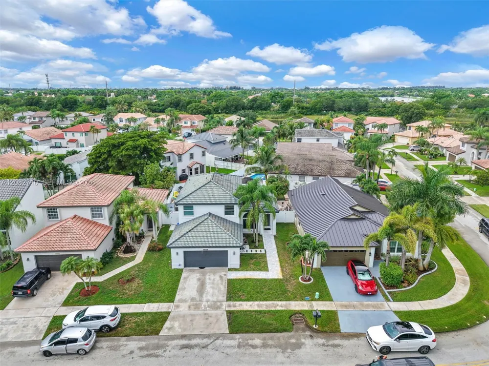 18038 SW 12th Ct Pembroke Pines, FL 33029