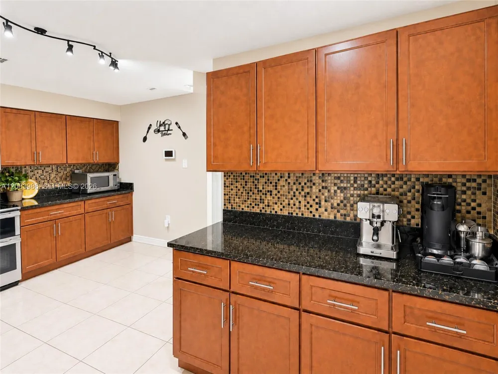 327 Marquee Dr Kissimmee, FL 34758