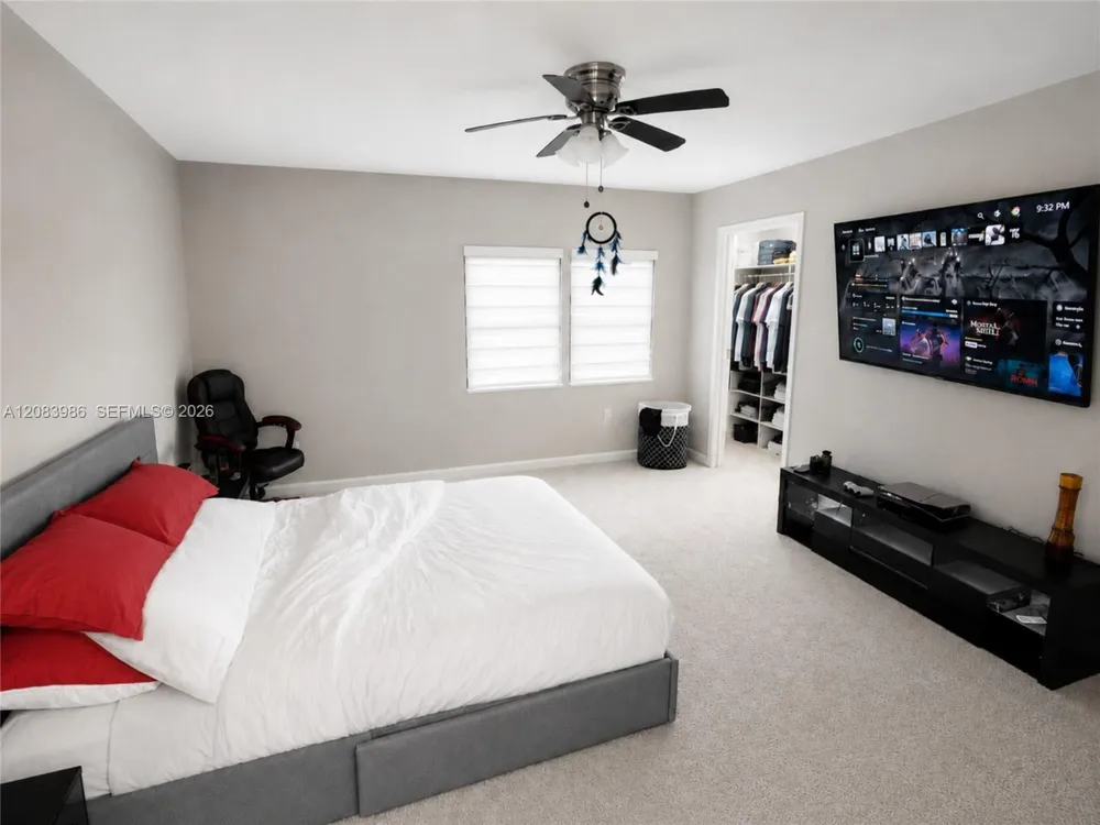 327 Marquee Dr Kissimmee, FL 34758