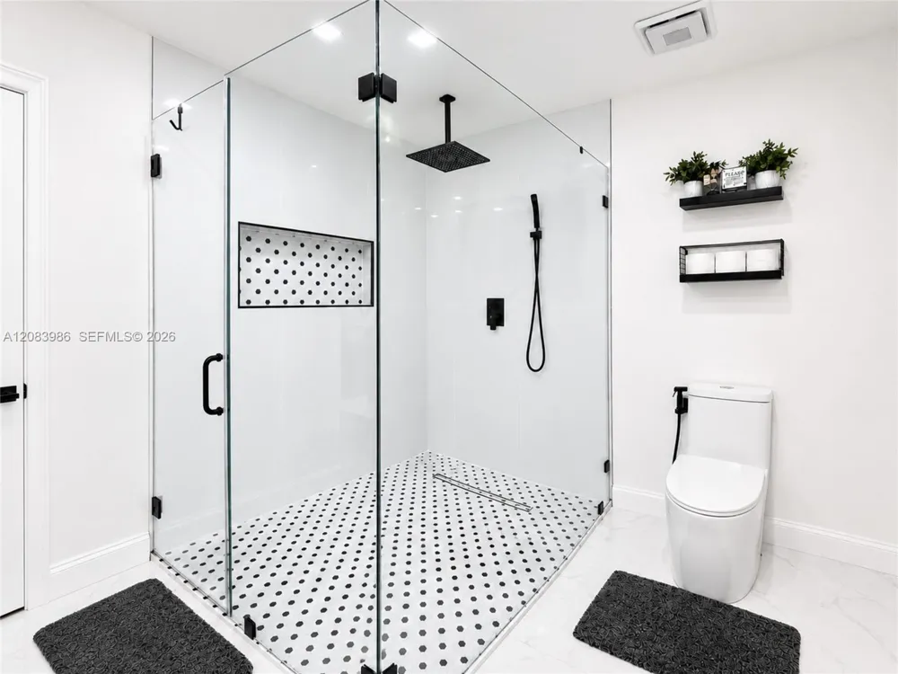 327 Marquee Dr Kissimmee, FL 34758