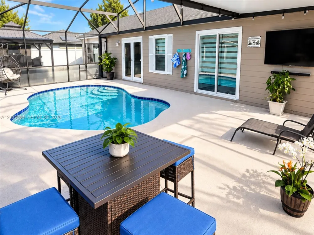 327 Marquee Dr Kissimmee, FL 34758