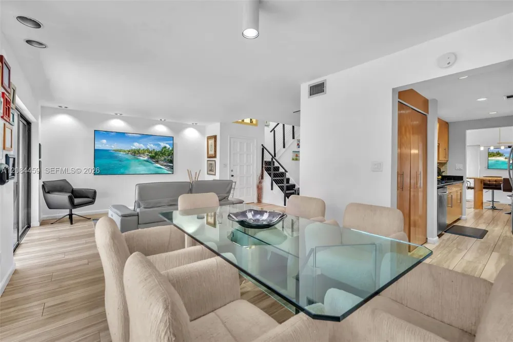 3908 Parkside Ln #229 Hollywood, FL 33021