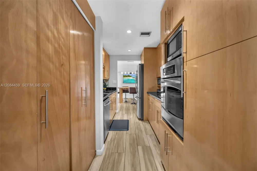 3908 Parkside Ln #229 Hollywood, FL 33021