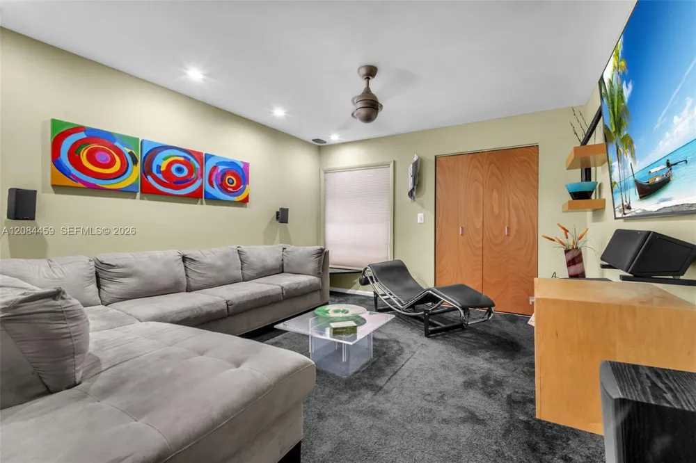 3908 Parkside Ln #229 Hollywood, FL 33021