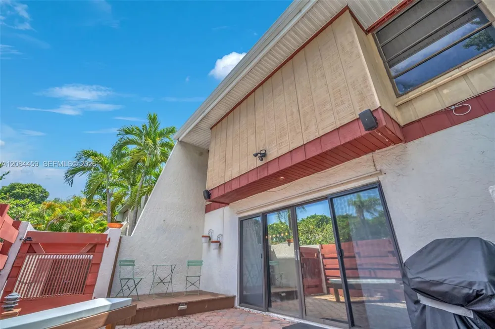 3908 Parkside Ln #229 Hollywood, FL 33021