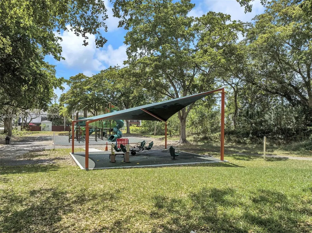 3908 Parkside Ln #229 Hollywood, FL 33021