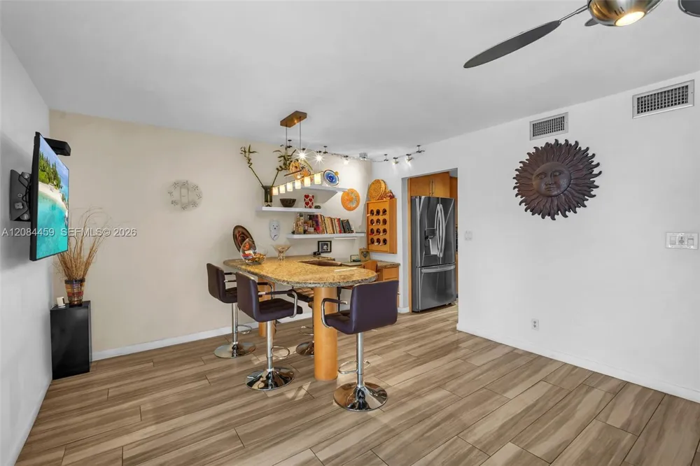 3908 Parkside Ln #229 Hollywood, FL 33021
