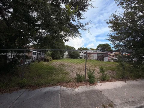 89 NW 34th Ter