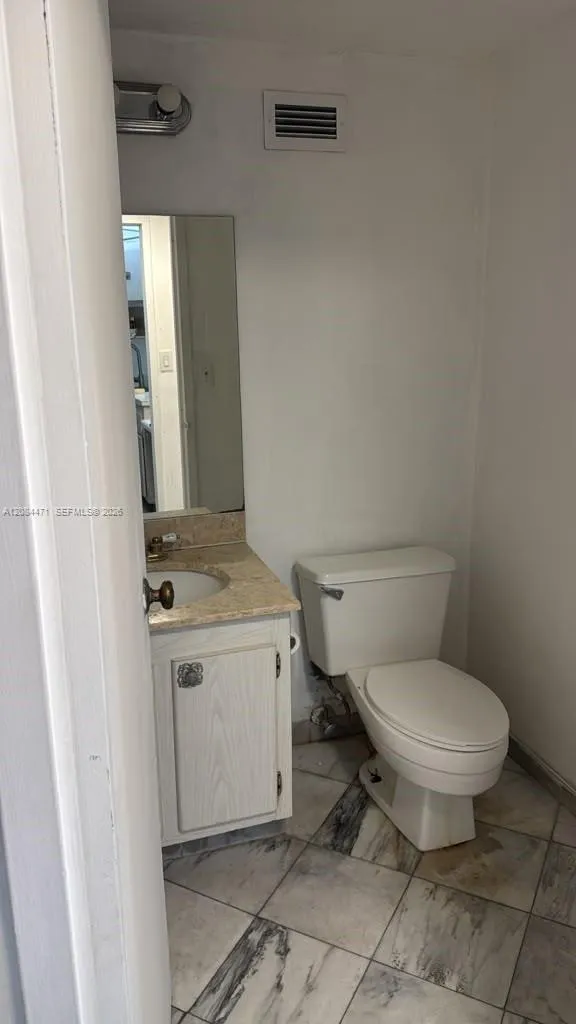 3725 S Ocean Dr #715 Hollywood, FL 33019