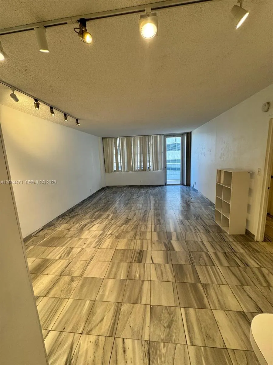 3725 S Ocean Dr #715 Hollywood, FL 33019