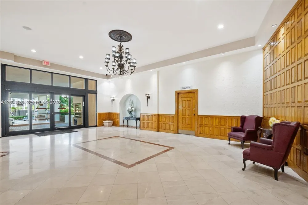 3725 S Ocean Dr #715 Hollywood, FL 33019
