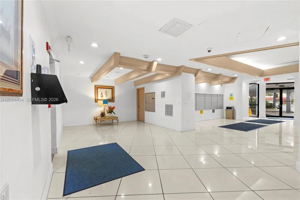 1200 NE Miami Gardens Dr #315W Miami, FL 33179