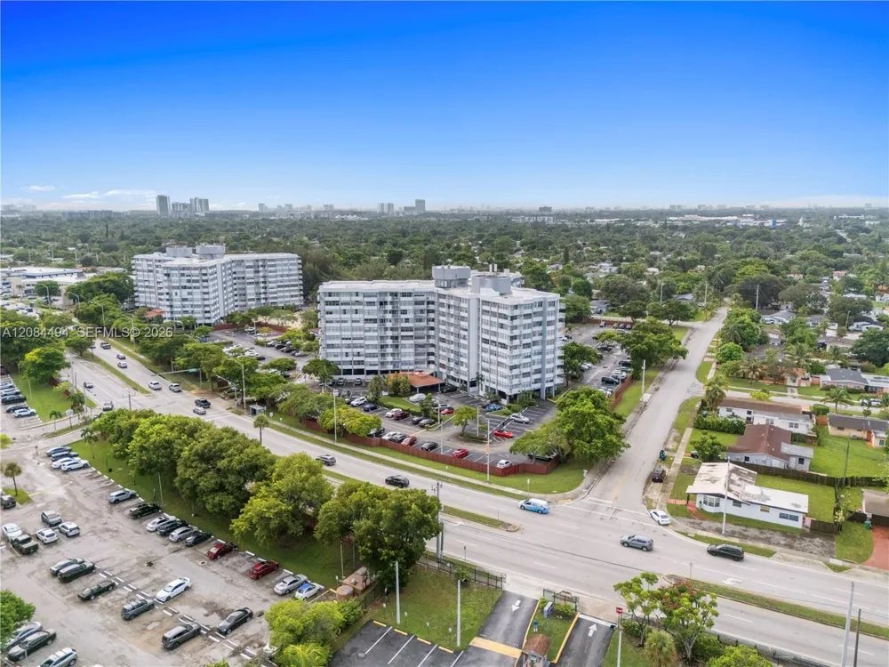 1200 NE Miami Gardens Dr #315W Miami, FL 33179